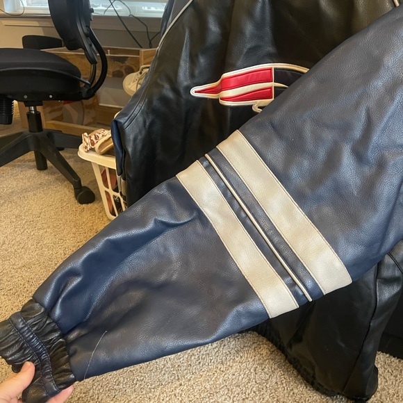 Vintage Patriots NFL Leather Jacket - Picture 7 of 8